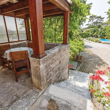 Tatil Evi Damijanici Vi *